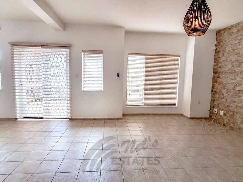 Modern Townhouse For Sale in Vogelstrand, Swakopmund - Photo 5