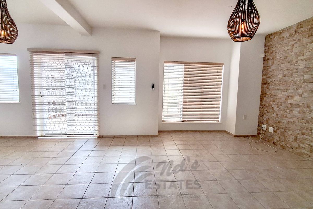 Modern Townhouse For Sale in Vogelstrand, Swakopmund - Photo 5