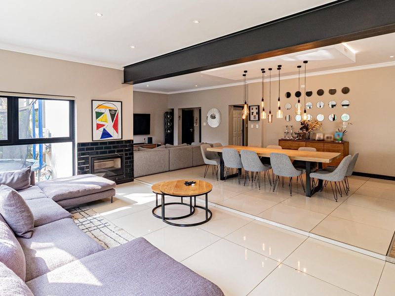 4-Bedroom Family Home with Private Pool & Full Backup Power - Photo 7