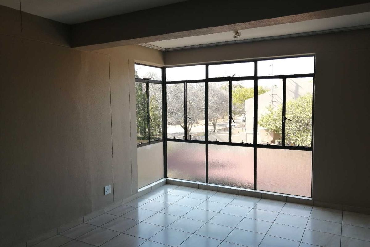 Lantana, Bachelor to rent - Photo 5