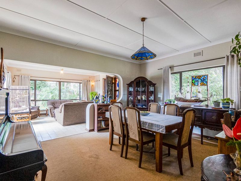 Level land family home - Photo 6