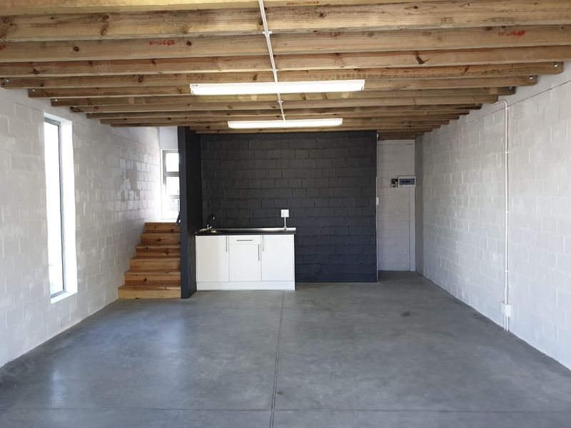 Secure unit within commercial business park! - Photo 5