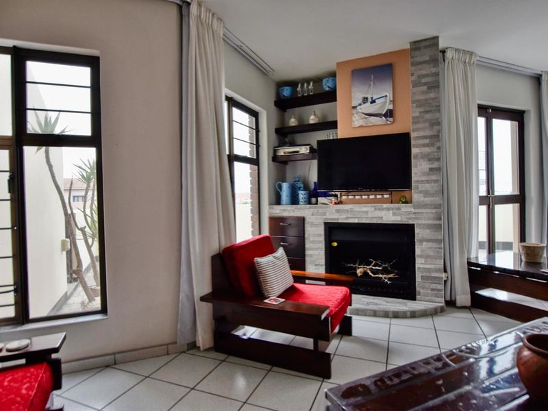 Kramersdorf, Swakopmund:  Centrally Located 4 Bedr Townhouse is for Sale - Photo 9