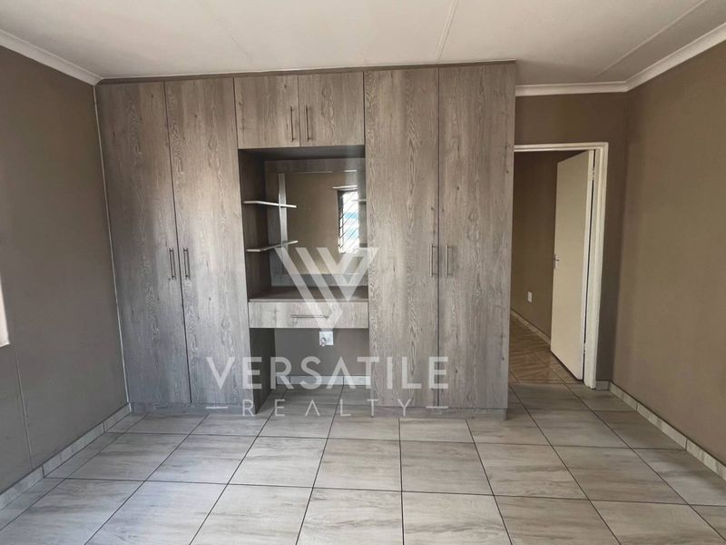 5 Bedroom house for sale in Rehoboth - Photo 2