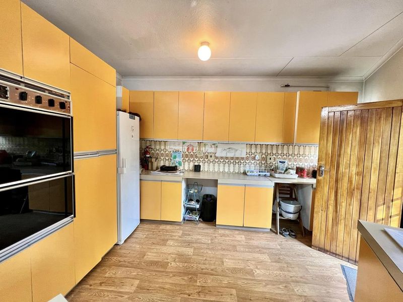 3 Bedroom House For Sale in Klein Windhoek - Photo 8