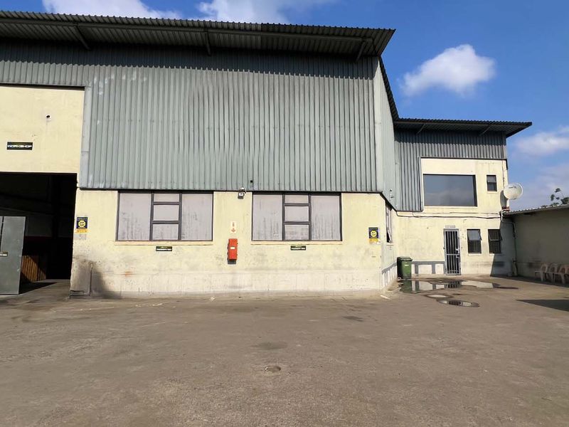 Industrial Factory/Warehouse For Sale in Durban North/Briardine - Photo 2