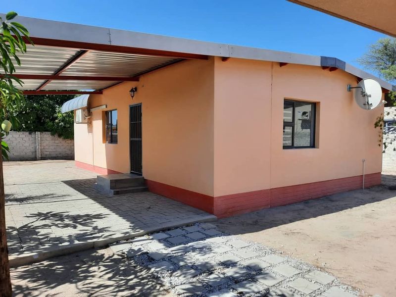 Safe & Neat Ongwediva Family House For Sale - Photo 10