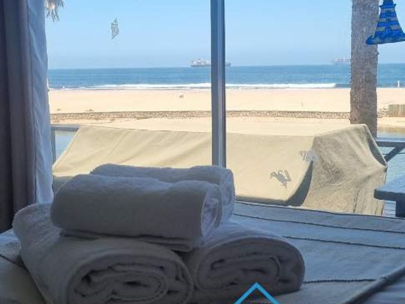 **Breathtaking Beachfront Property: A Unique Oasis Between the Atlantic Ocean and the Namib Desert** - Photo 6