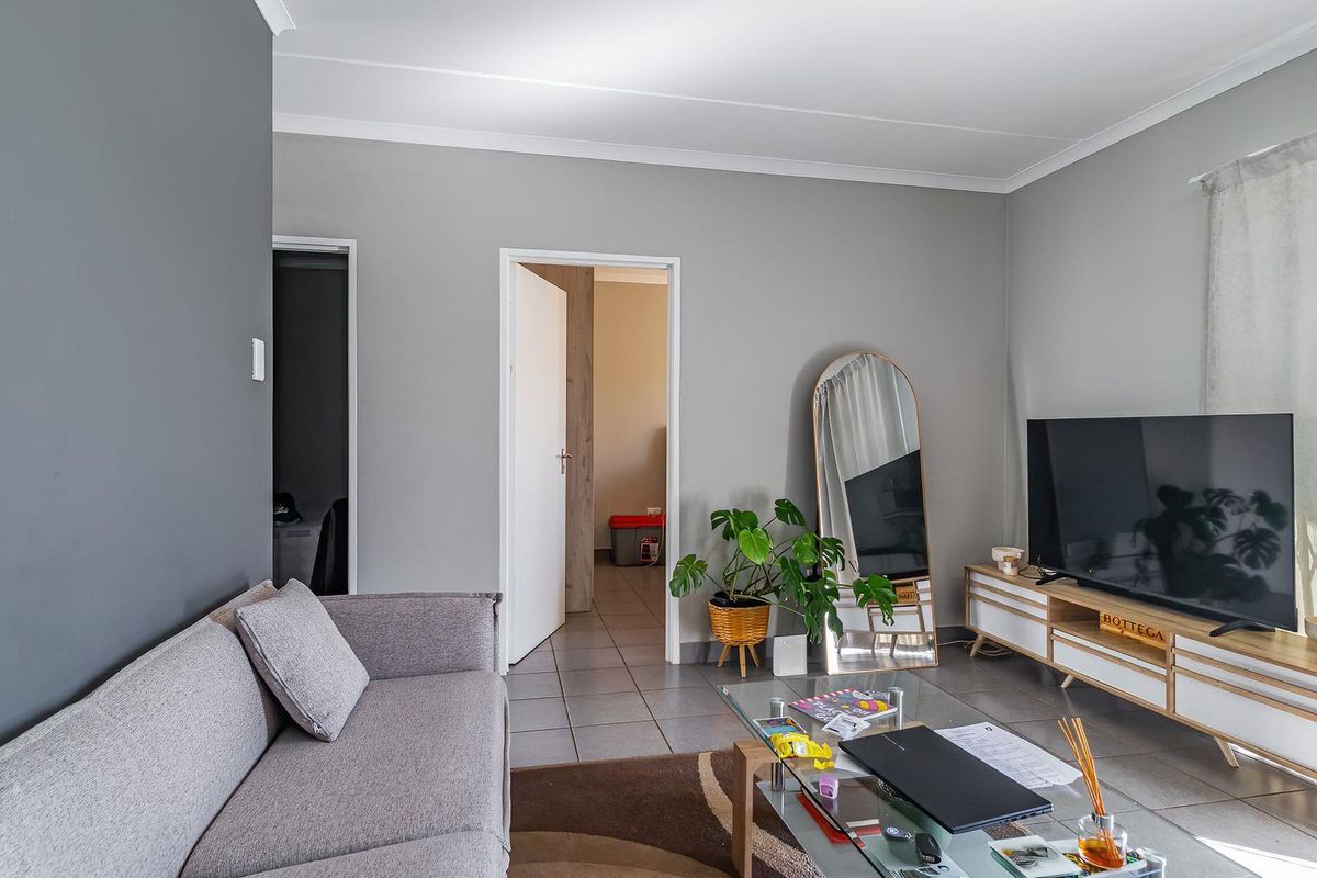 Affordable Luxury: Clubhouse and Pool at Your Doorstep - Photo 2