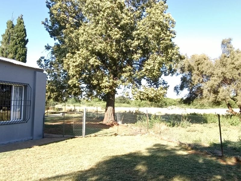 LARGE SMALL HOLDING.EXCELLENT LOCATION.MARKED FOR DEVELOPMENT - Photo 9