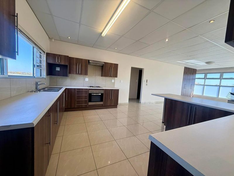 2 Bedroom Apartment For Sale in Eros - Photo 2