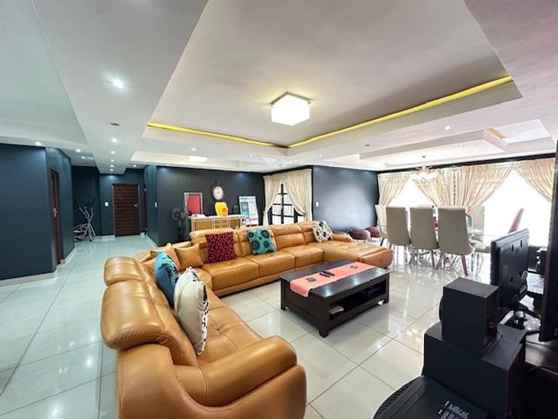 Stunning 3-Bedroom Family Home for Sale in Clarina - Photo 5