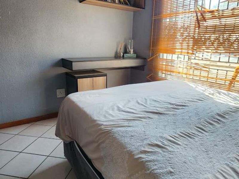 3 Bedroom House For Sale - Photo 9