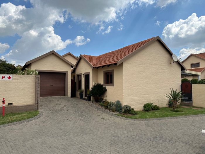 Property #2138363, House Sold in Noordwyk