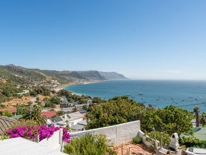 Discover Hillside Charm in Simon’s Town - Photo 4