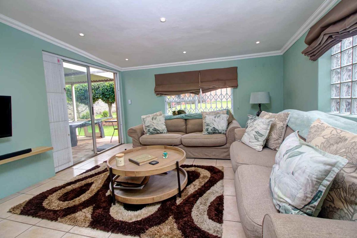 Spacious Family Living: Your Perfect Home is Here - Photo 3