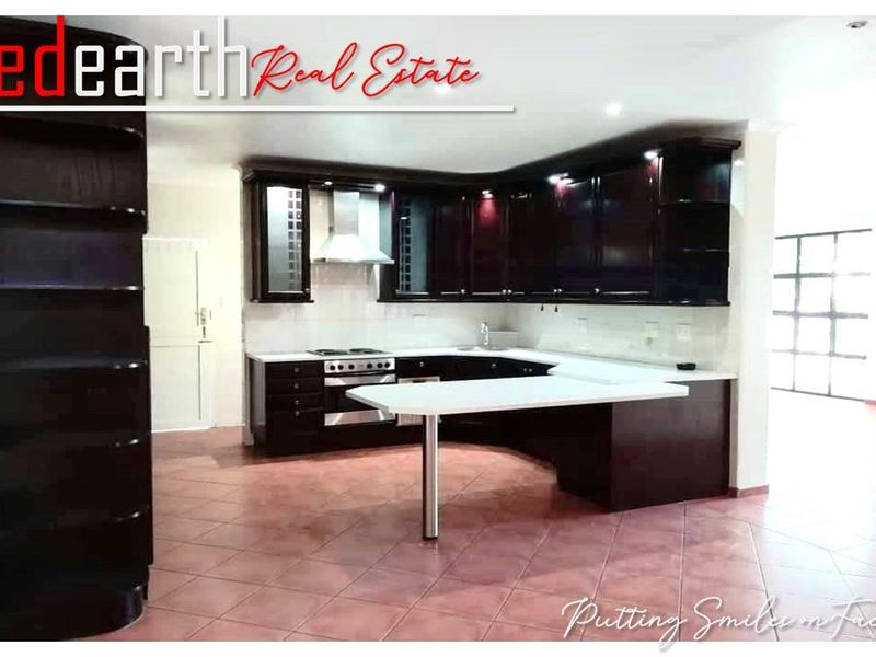 “A Feel Good Family Home Amongst Leafy Serenity” - Photo 5