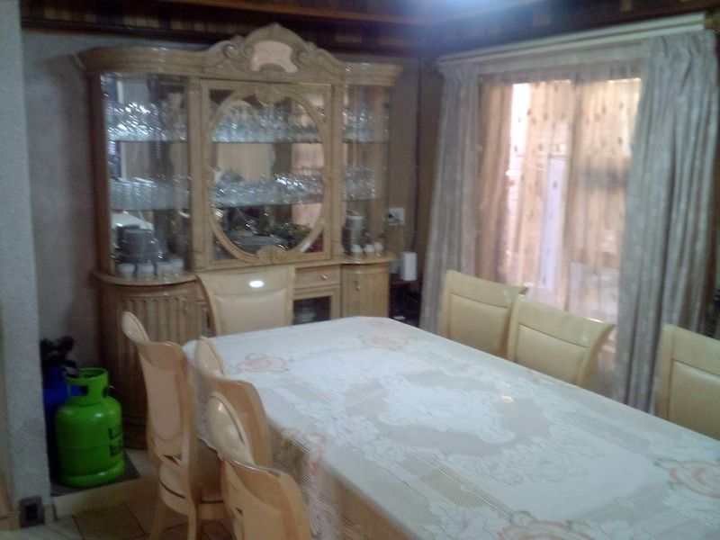 LUXURY AT ITS BEST!! PRICE NEGOTIABLE - Photo 7