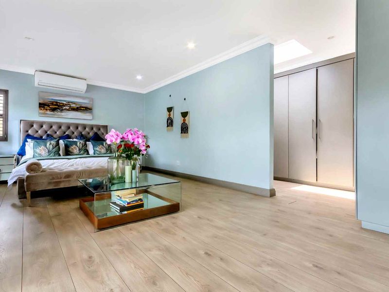 MODERN SPACIOUS AND STYLISH HOME - Photo 10