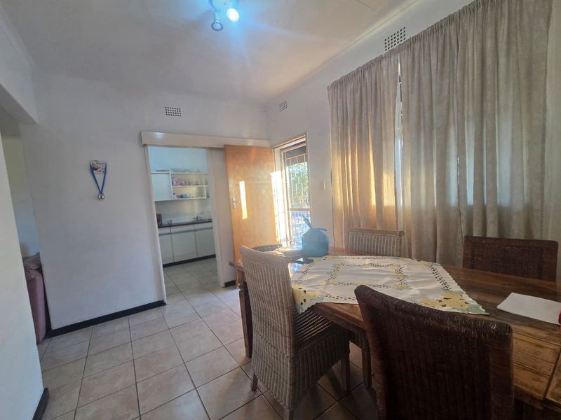 Spacious 2-Bedroom Apartment in Prime Horizon View Location - Photo 4