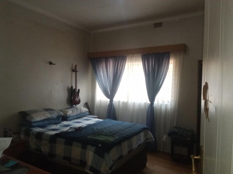 FOR SALE: Prime Investment Opportunity in Westdene, Johannesburg - Photo 6