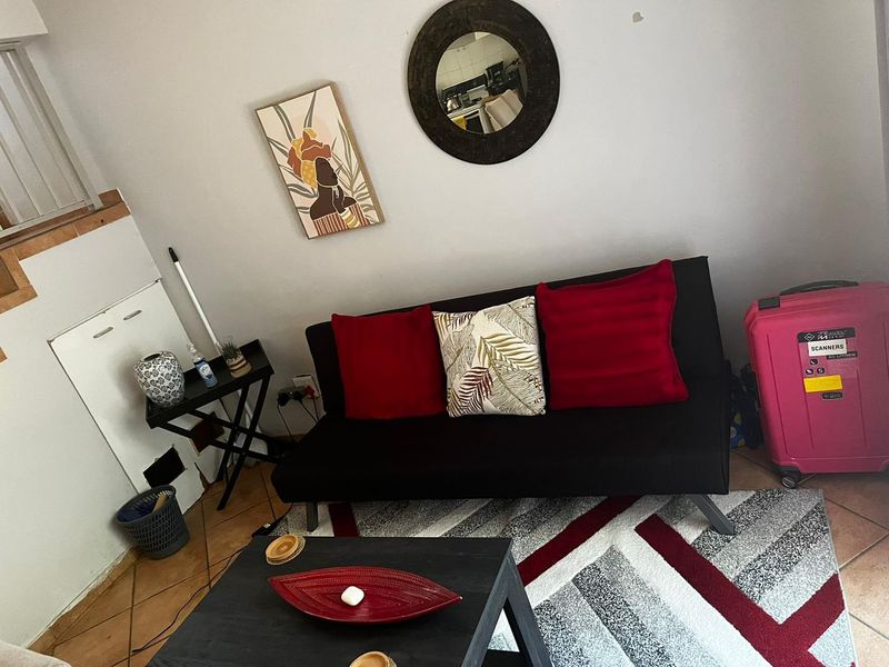 Compact Comfort Meets Secure Living – The Perfect One-Bedroom Retreat! - Photo 3