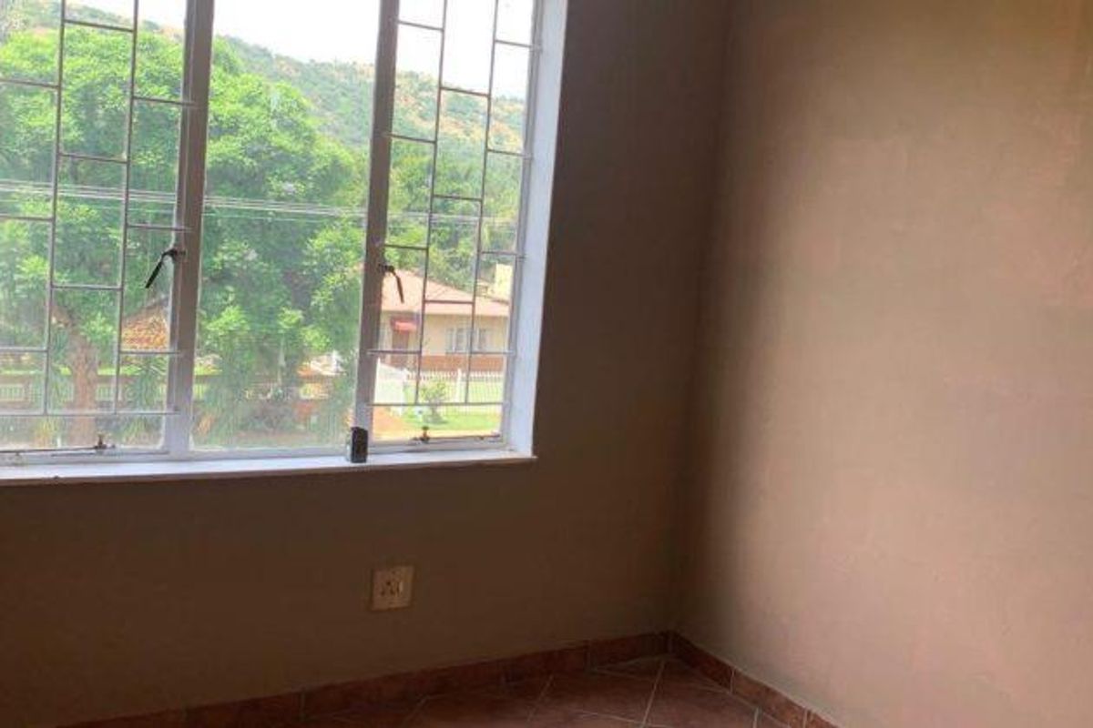 Sale!! Sale!! Priced To Go Apartment in Pretoria Gardens - Photo 5