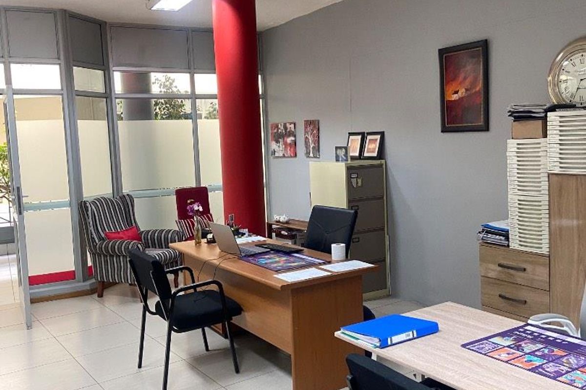OFFICE SPACE FOR SALE IN KLEIN WINDHOEK/HIDAS SHOPPING CENTER - Photo 3