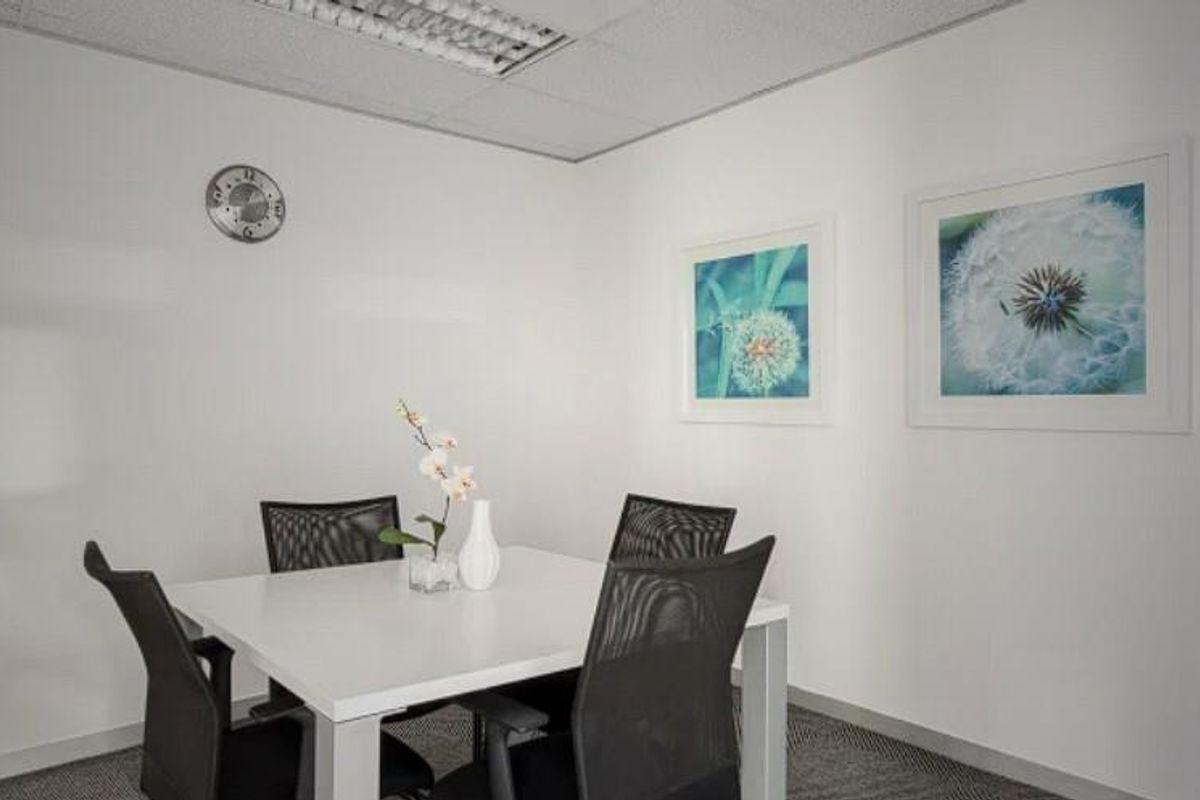Flexible office memberships in Regus Surrey Avenue - Photo 5