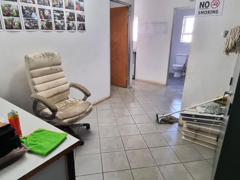 Industrial Warehouse with Offices at Capricorn Park - Photo 10