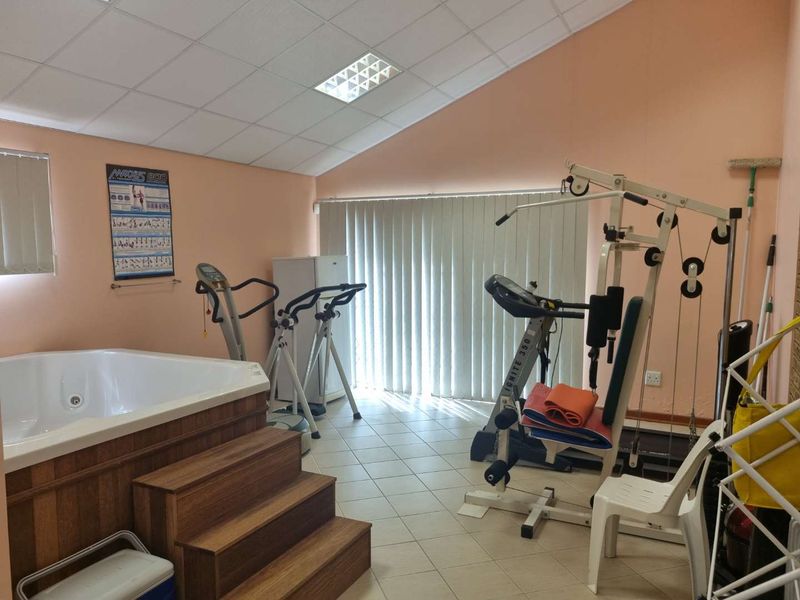 Exclusive home situated in a exclusive area! - Photo 5