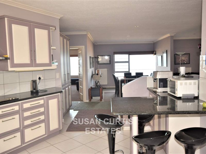 Beachfront Home - Photo 9