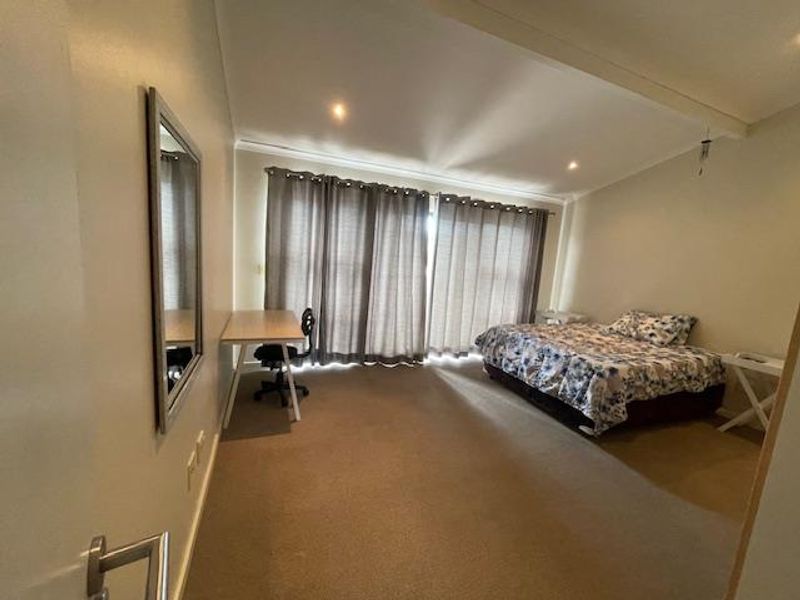2 Beds Duplex furnished apartment with 1 basement park, 2 balconies with views - Photo 7