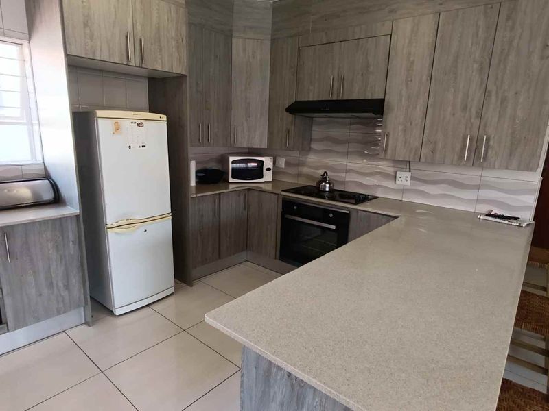 Charming Townhouse for Sale in Norkem Park - Photo 3