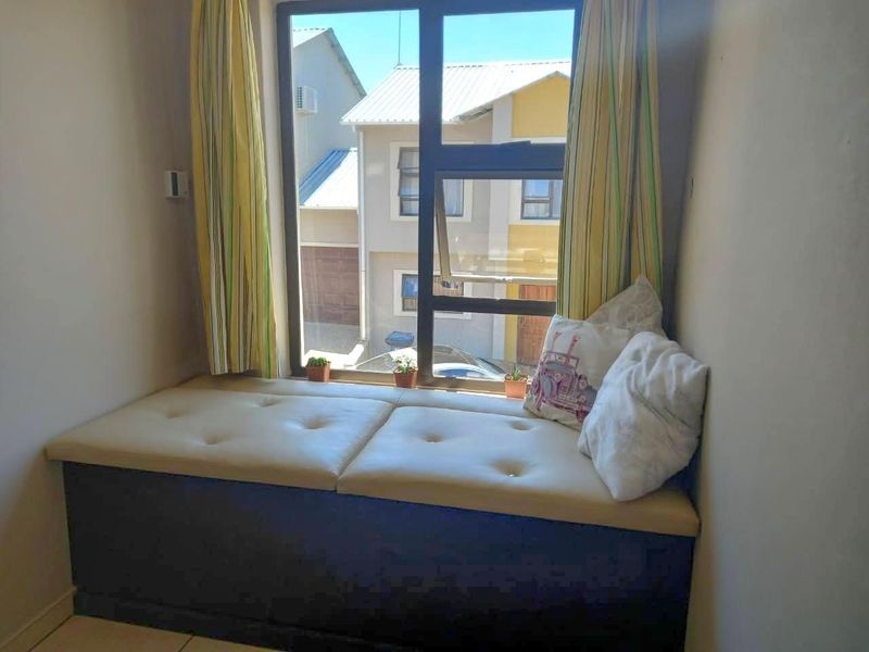 FOR SALE NEAT 2 BEDROOM IN ROCKY CREST - Photo 6