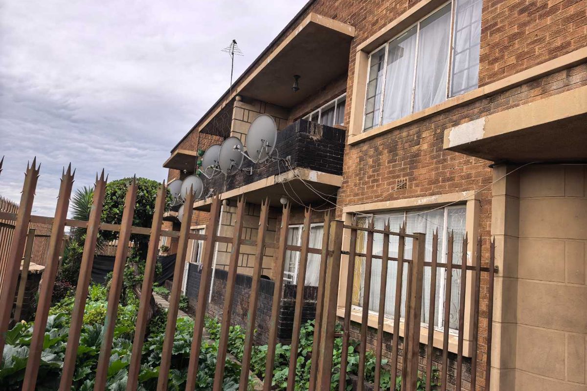 Spacious 2-Bedroom Apartment for Easy Living – Boksburg - Photo 2