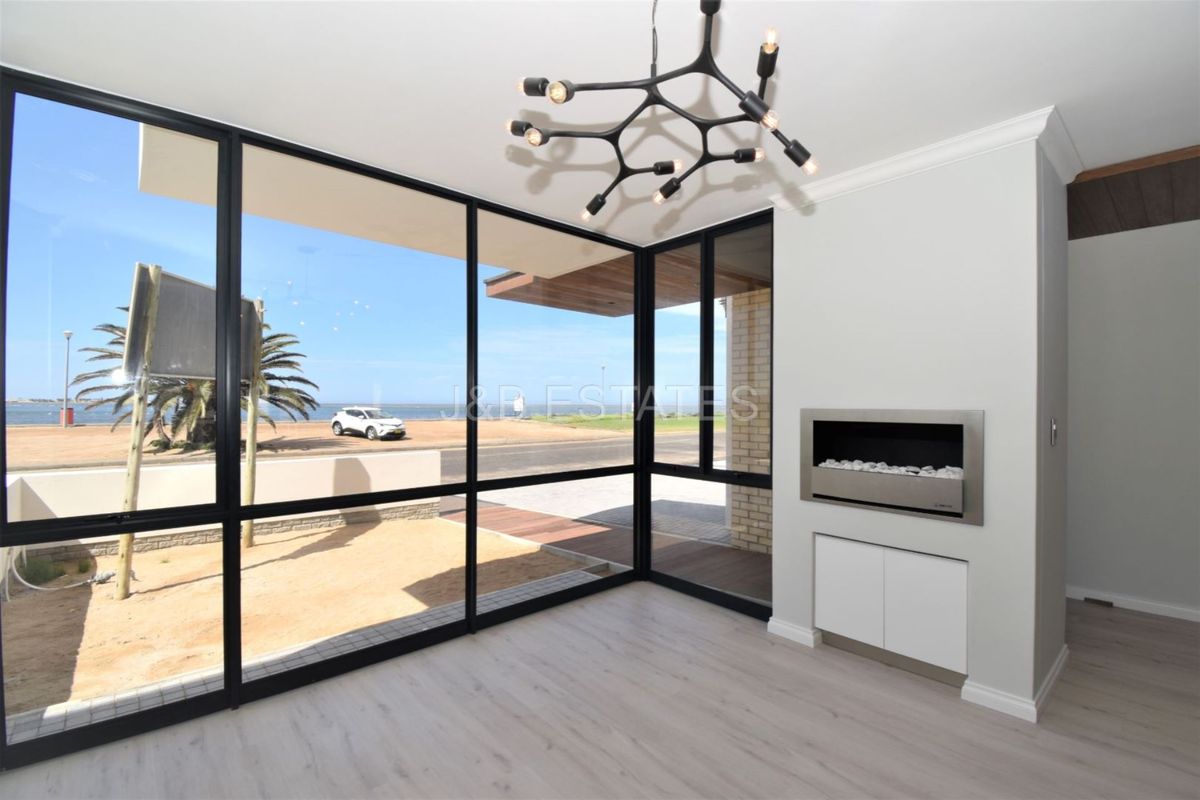 PRIME LAGOON FRONT LOCATION - Photo 5