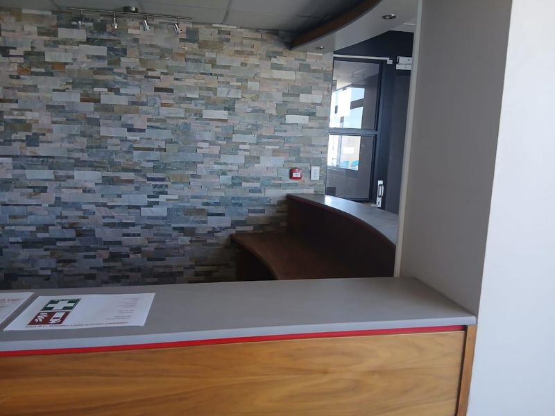 Modern A-Grade Office | Reception, Boardroom & Executive Offices - Photo 2