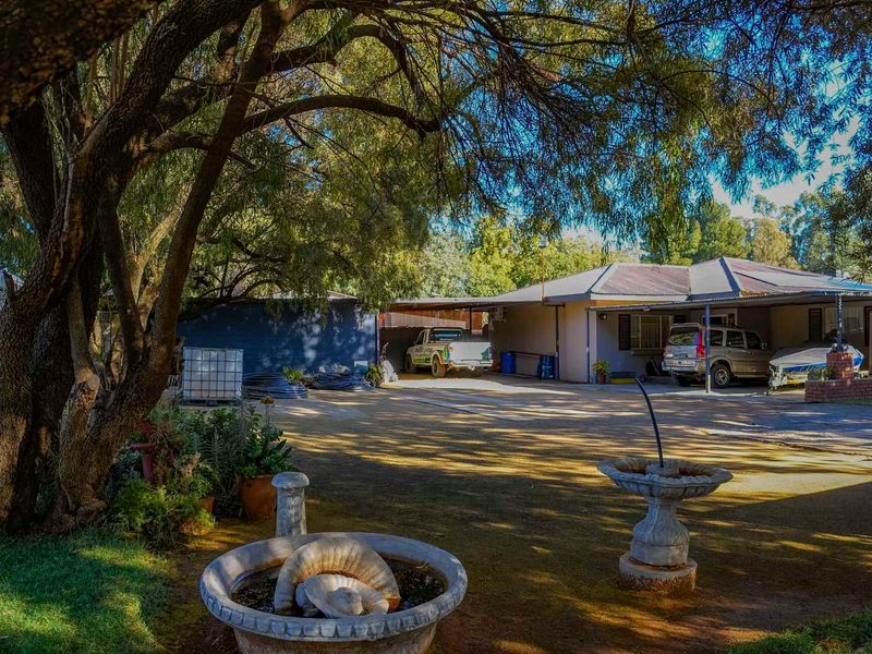 4.28ha Smallholding in Quaggafontein – Where Country Comfort Meets Investment Potential - Photo 2