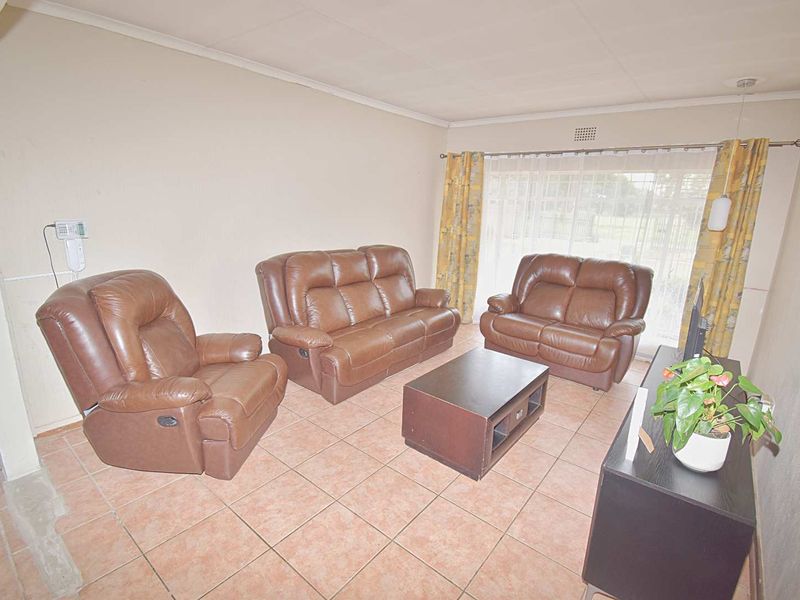 Welcome to your dream home - Photo 4