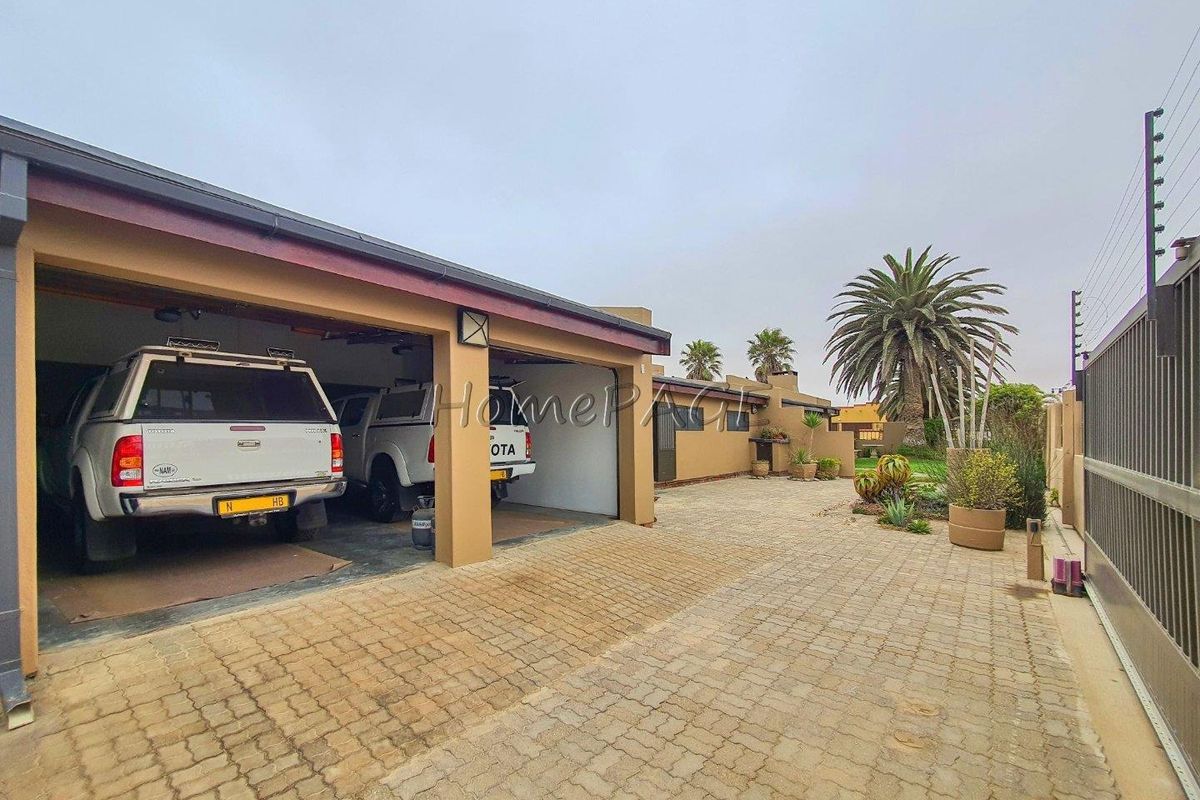 Ext 4, Henties Bay:  Stunning, spacious 4 Bedr Home is for Sale - Photo 5