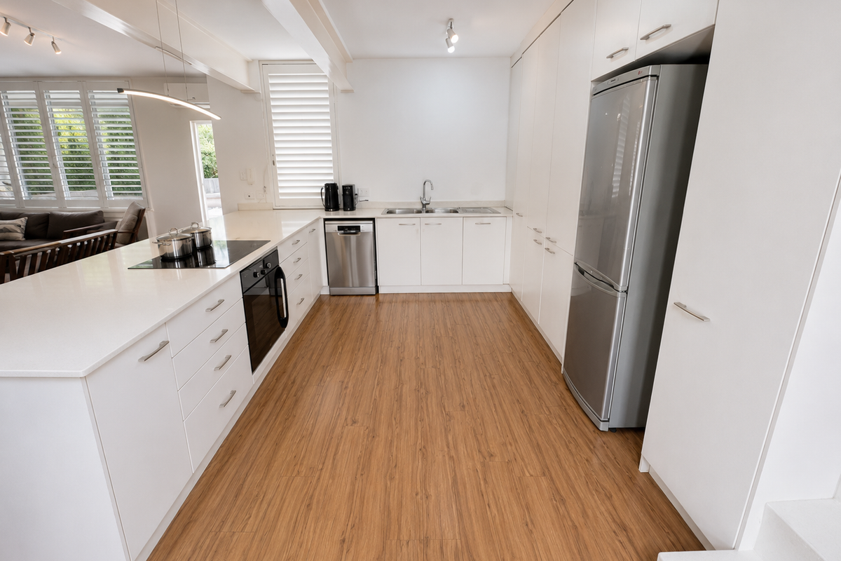 Hendra - Modern Family Townhouse with Private Pool in Central Umhlanga - Photo 4