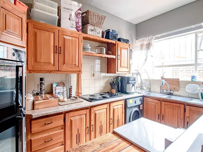 Attractive lock-up-and-go - Photo 9