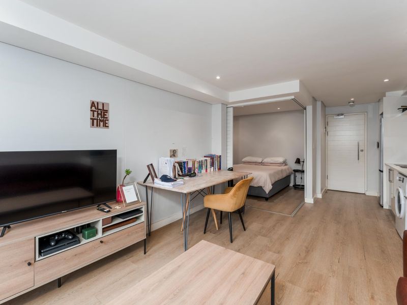 Modern Studio Apartment in Prestigious Claremont Upper - Photo 3