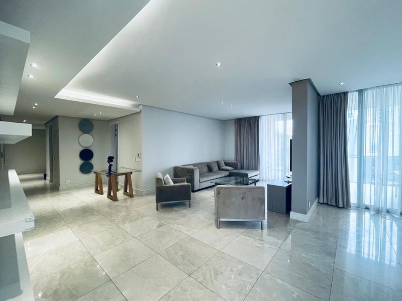 3 Bed Furnished Apartment for Rent in Sandown - Photo 2