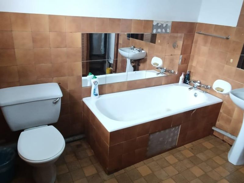 DESIGN YOUR OWN MILTIFARIOUS DUBBELSTORY HOUSE. STRONG WATER. LARGE WOKSHOP. VIEW  TO PLAN. - Photo 5