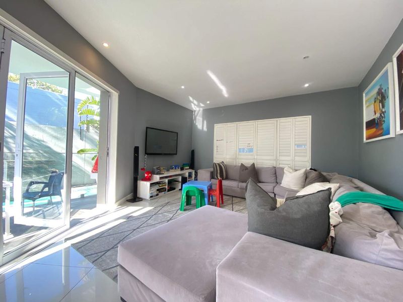 Exclusive Full Title Cluster Living in the Heart of Sandown - Photo 6