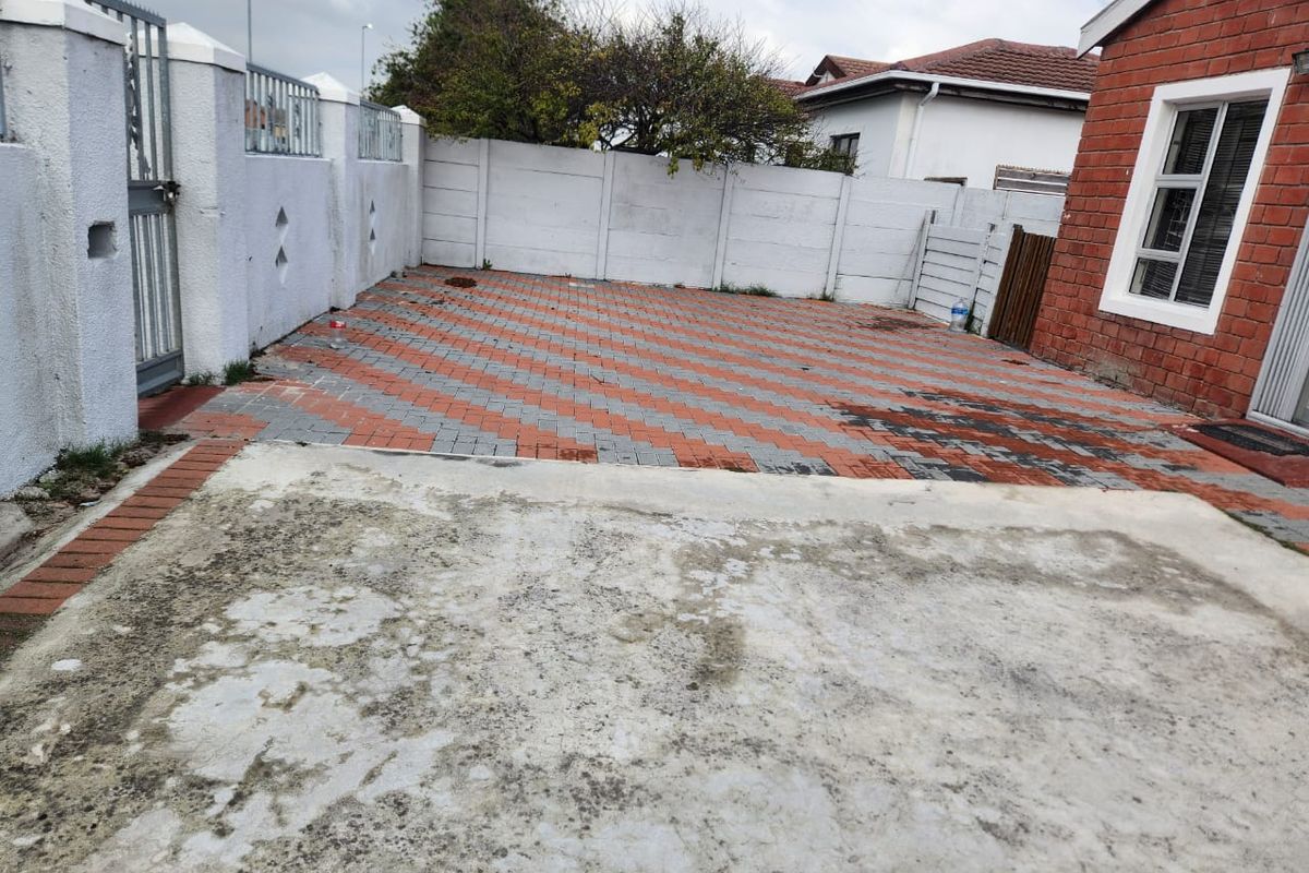 3 Bedroom House for Sale in Bongweni - Photo 3