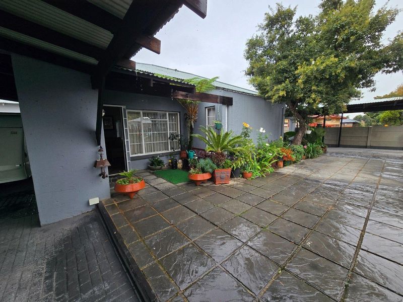 House For Sale in Florentia, Alberton - Photo 4