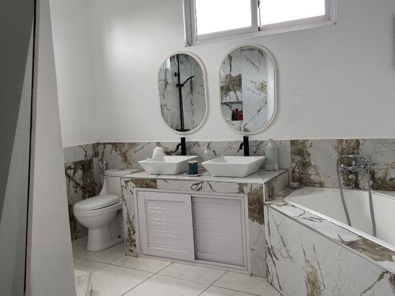 Belle villa familiale meublée avec piscine –Potentiel locatif - Photo 9
